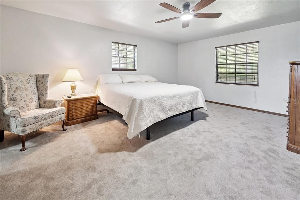 For Sale: $585,000 (3 beds, 2 baths, 2385 Square Feet)