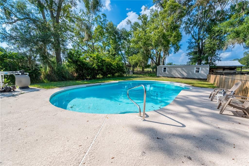 For Sale: $585,000 (3 beds, 2 baths, 2385 Square Feet)