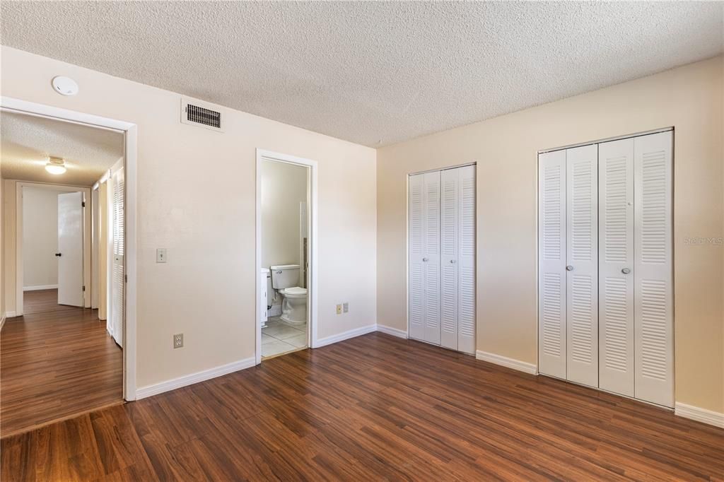 For Sale: $145,000 (3 beds, 2 baths, 1140 Square Feet)