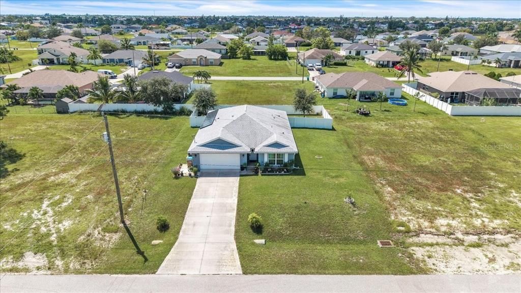 待售: $317,000 (4 贝兹, 2 浴室, 1809 平方英尺)