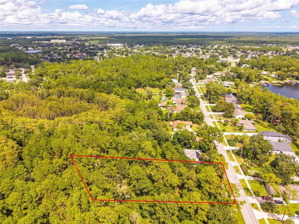 Под контрактом: $183,000 (0.45 acres)