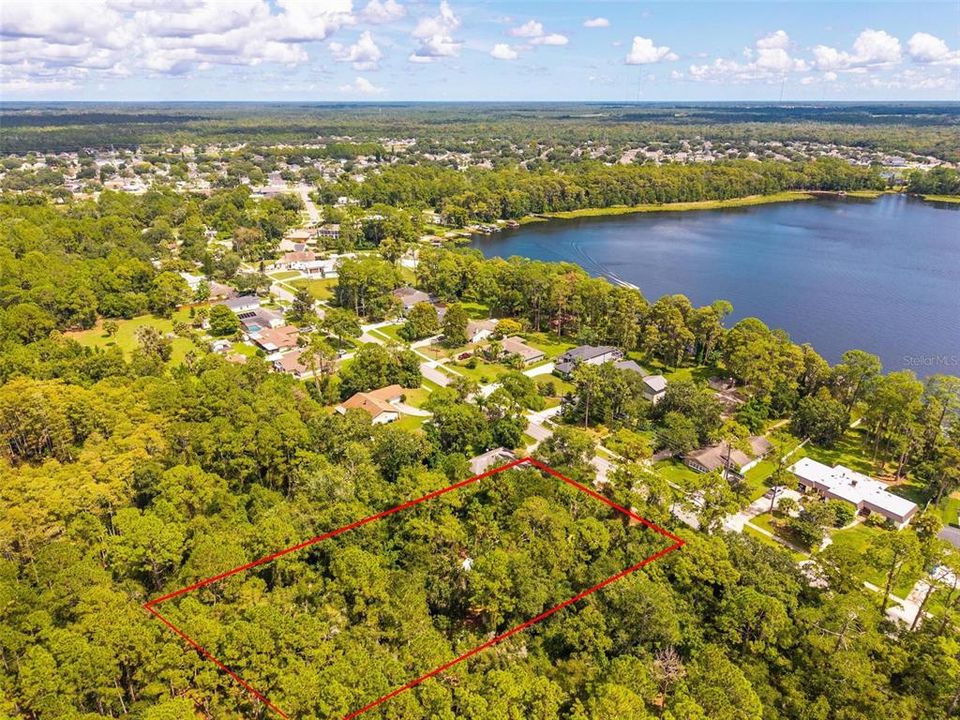 Под контрактом: $183,000 (0.45 acres)