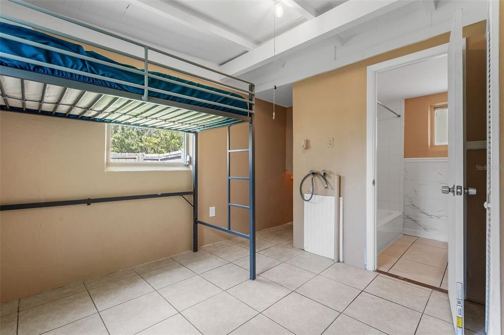 En Venta: $310,000 (2 camas, 1 baños, 1038 Pies cuadrados)