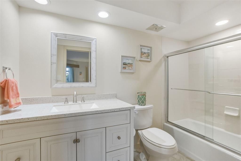 Activo con contrato: $550,000 (2 camas, 2 baños, 1187 Pies cuadrados)