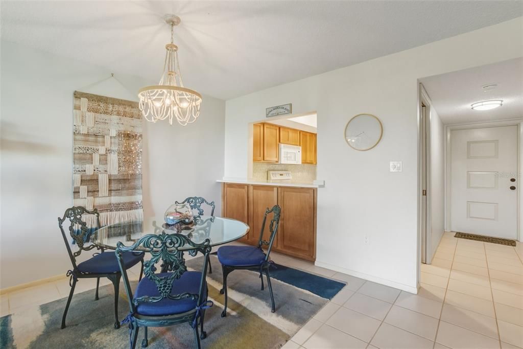 Activo con contrato: $550,000 (2 camas, 2 baños, 1187 Pies cuadrados)