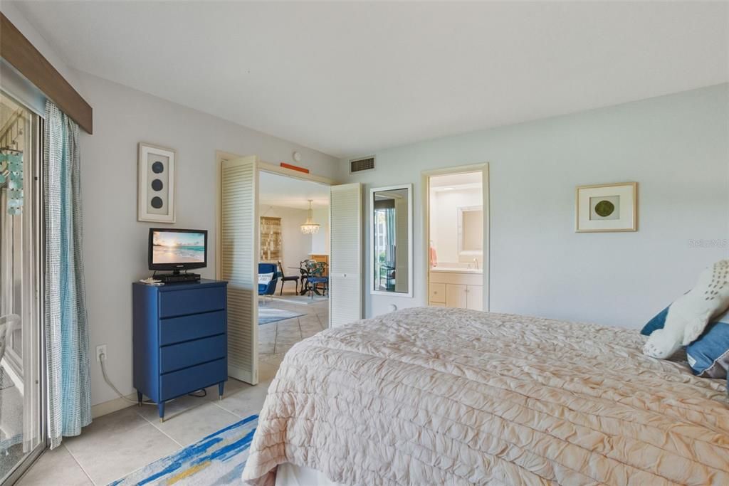 Activo con contrato: $550,000 (2 camas, 2 baños, 1187 Pies cuadrados)