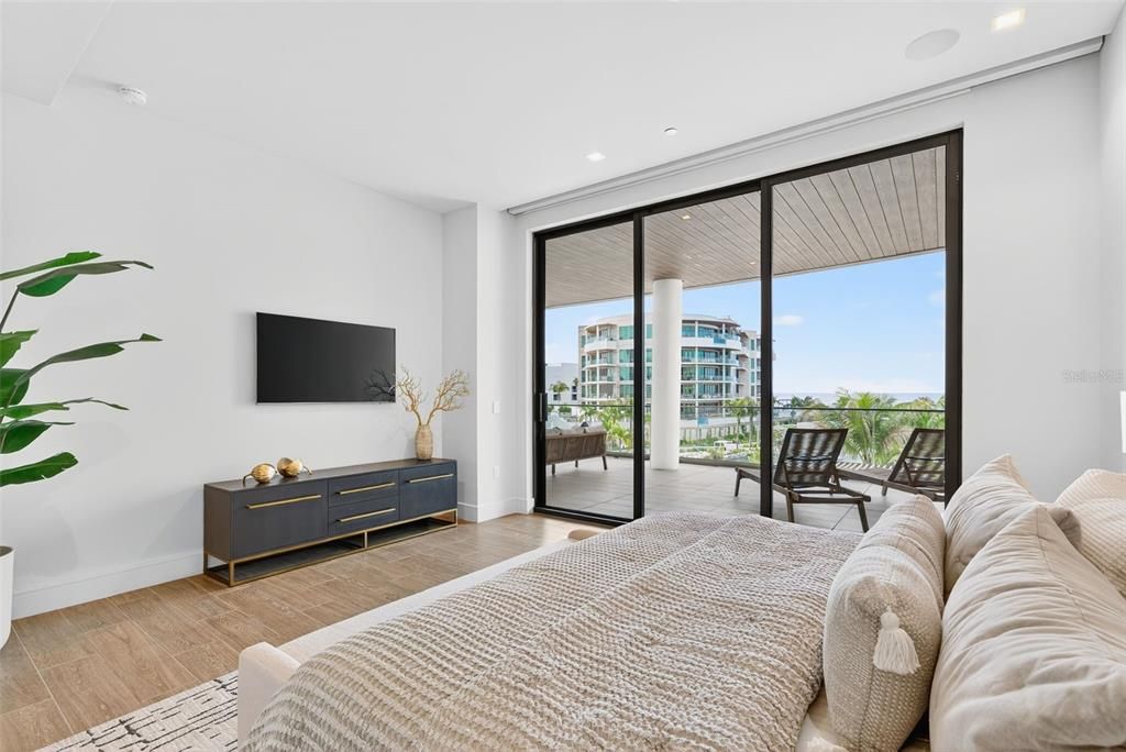 На продажу: $6,650,000 (2 спален, 2 ванн, 2249 Квадратных фут)