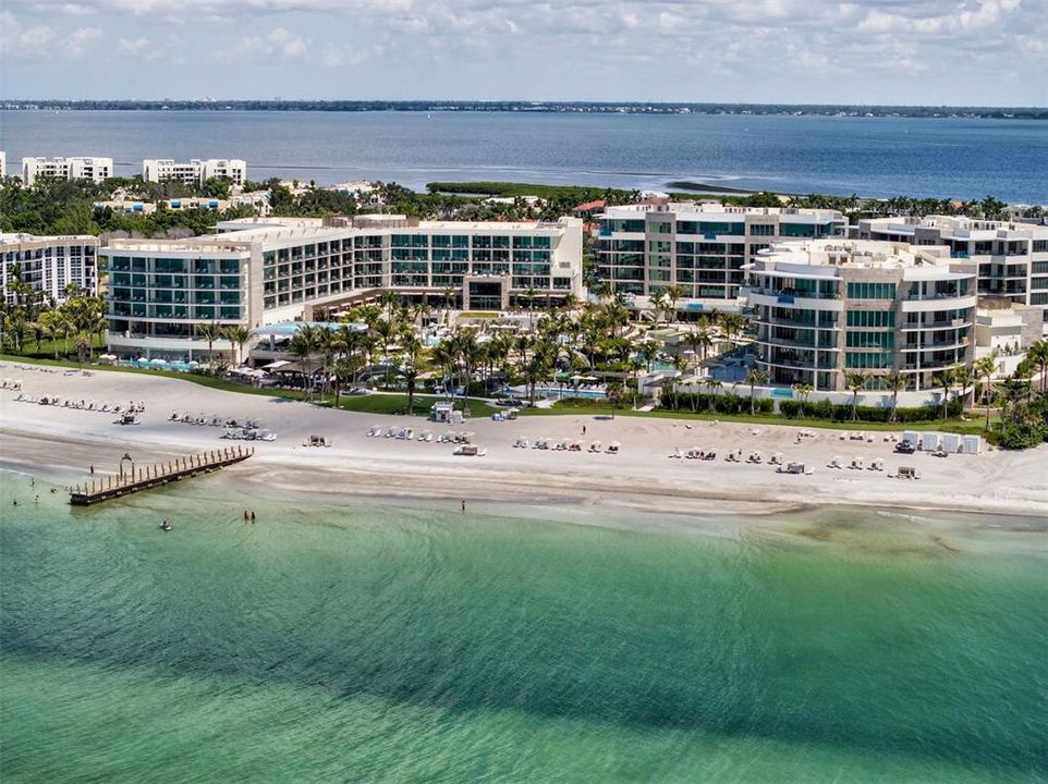 На продажу: $6,650,000 (2 спален, 2 ванн, 2249 Квадратных фут)