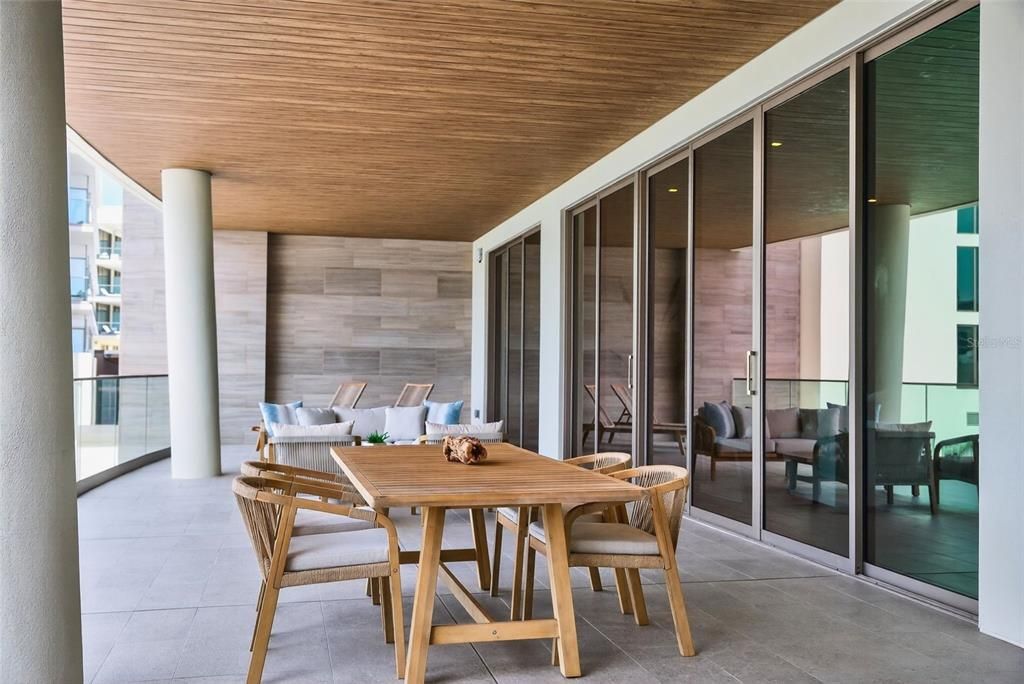 На продажу: $6,650,000 (2 спален, 2 ванн, 2249 Квадратных фут)