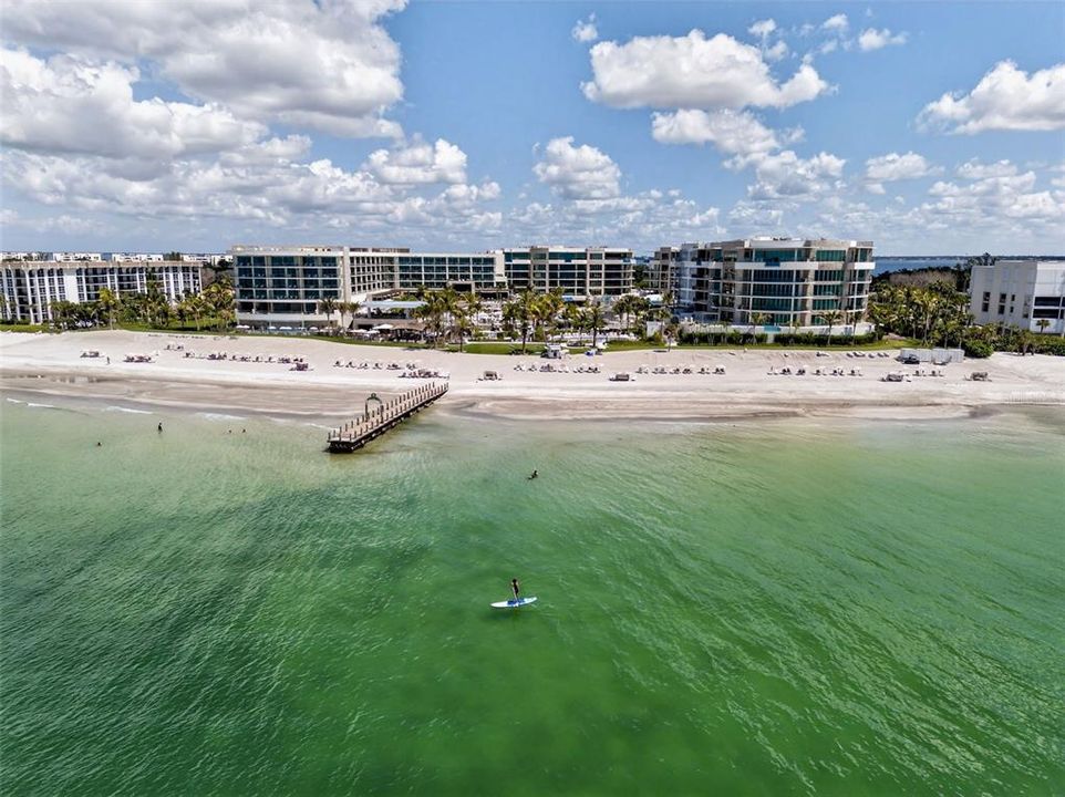 На продажу: $6,650,000 (2 спален, 2 ванн, 2249 Квадратных фут)