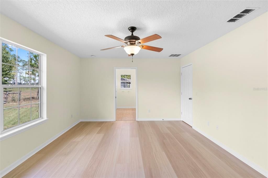 Active With Contract: $558,000 (2 beds, 2 baths, 1344 Square Feet)