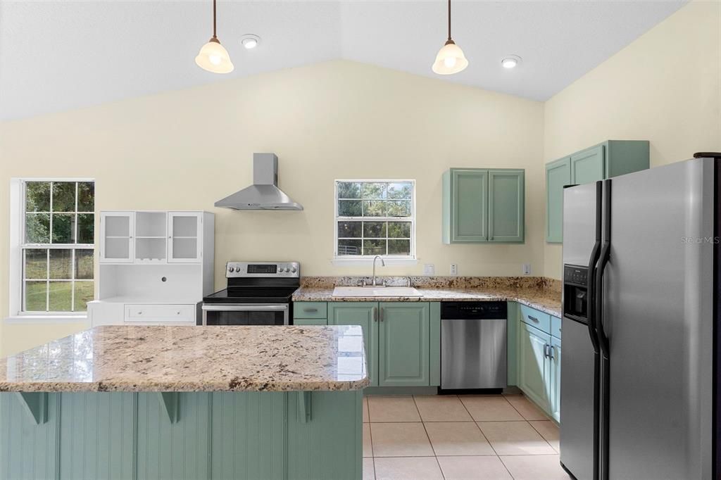 Active With Contract: $558,000 (2 beds, 2 baths, 1344 Square Feet)