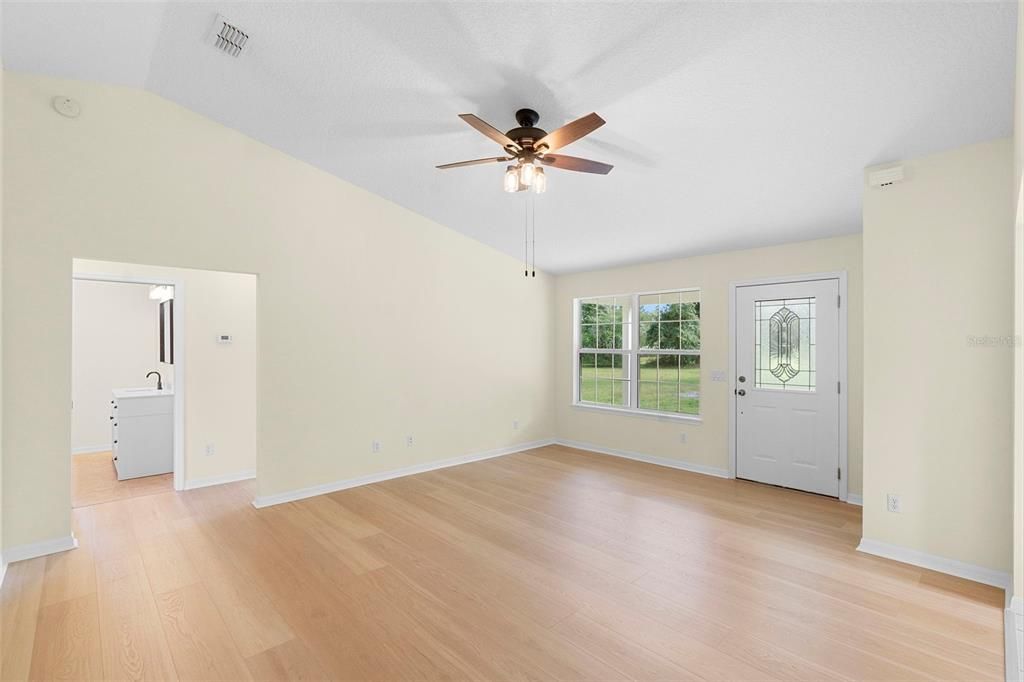 Active With Contract: $558,000 (2 beds, 2 baths, 1344 Square Feet)