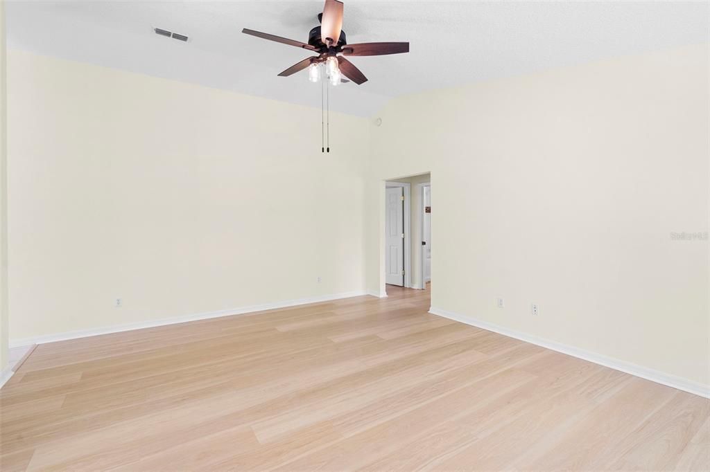 Active With Contract: $558,000 (2 beds, 2 baths, 1344 Square Feet)