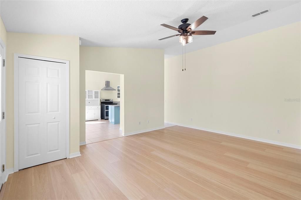 Active With Contract: $558,000 (2 beds, 2 baths, 1344 Square Feet)