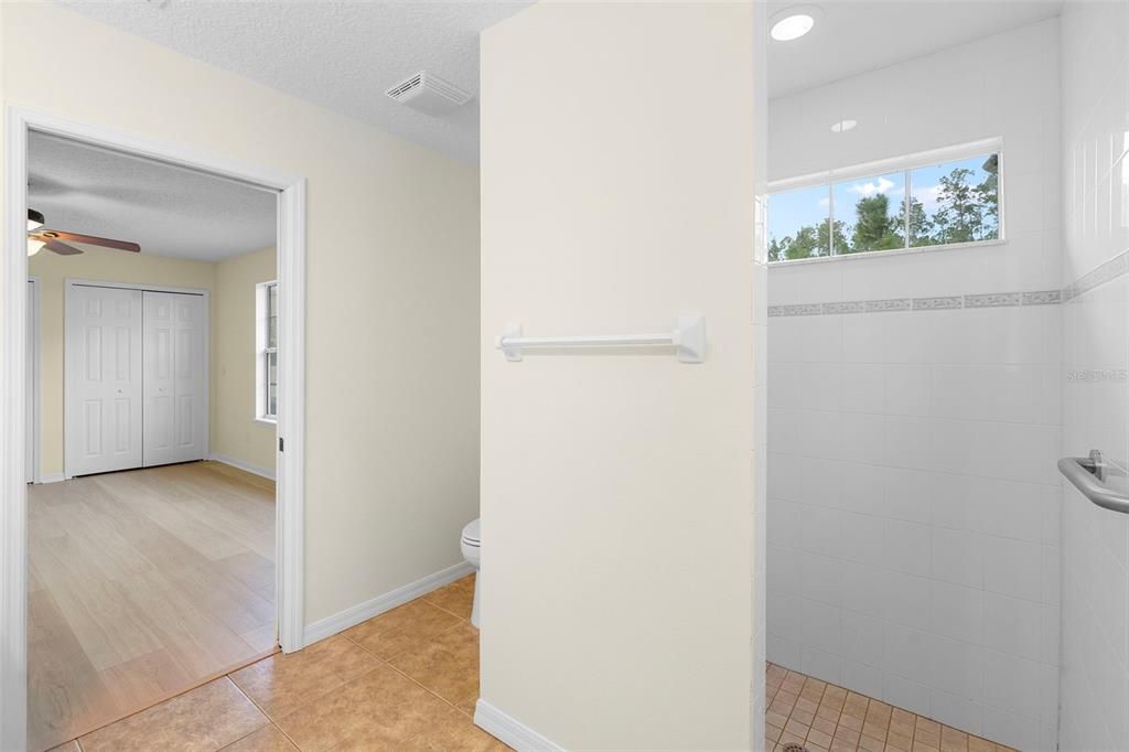 Active With Contract: $558,000 (2 beds, 2 baths, 1344 Square Feet)