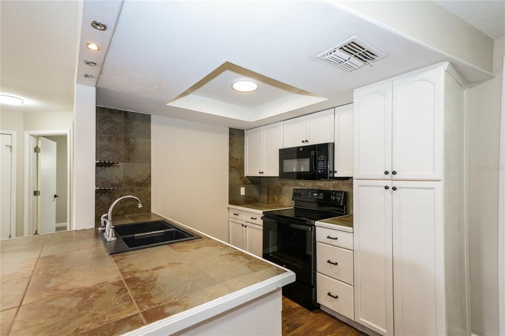 For Rent: $2,030 (4 beds, 3 baths, 1752 Square Feet)