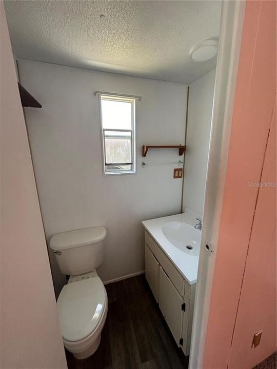 В аренду: $1,100 (2 спален, 1 ванн, 920 Квадратных фут)