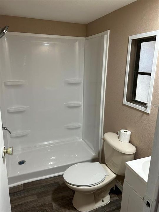 В аренду: $1,100 (2 спален, 1 ванн, 920 Квадратных фут)