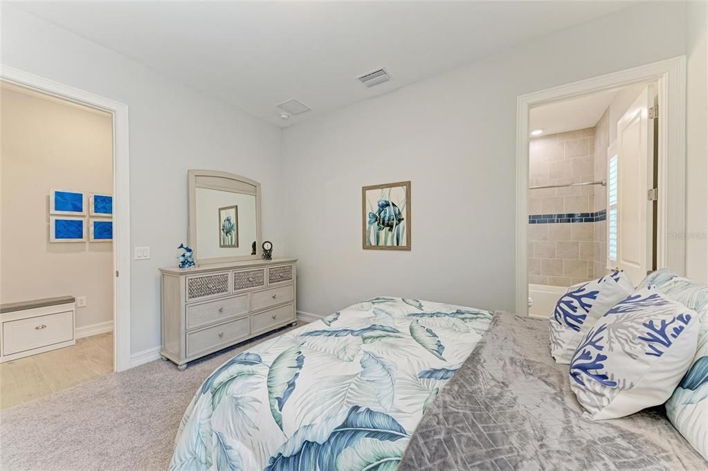 For Sale: $1,350,000 (3 beds, 3 baths, 3125 Square Feet)