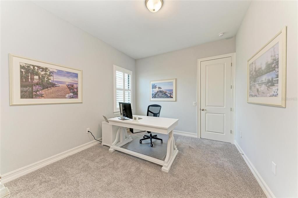 For Sale: $1,350,000 (3 beds, 3 baths, 3125 Square Feet)