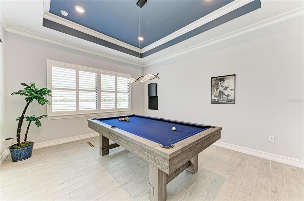 For Sale: $1,350,000 (3 beds, 3 baths, 3125 Square Feet)