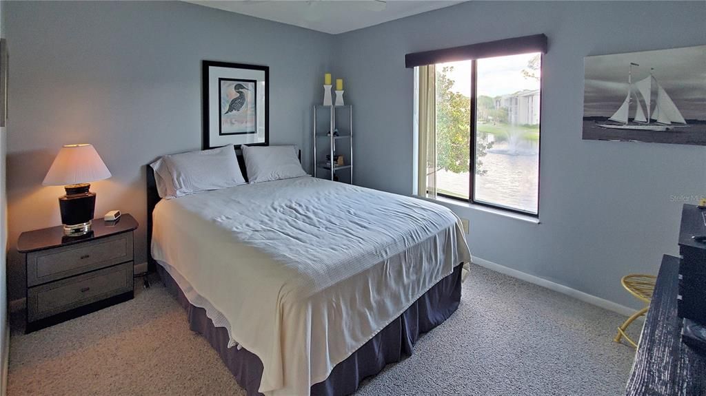 For Sale: $189,900 (2 beds, 2 baths, 975 Square Feet)