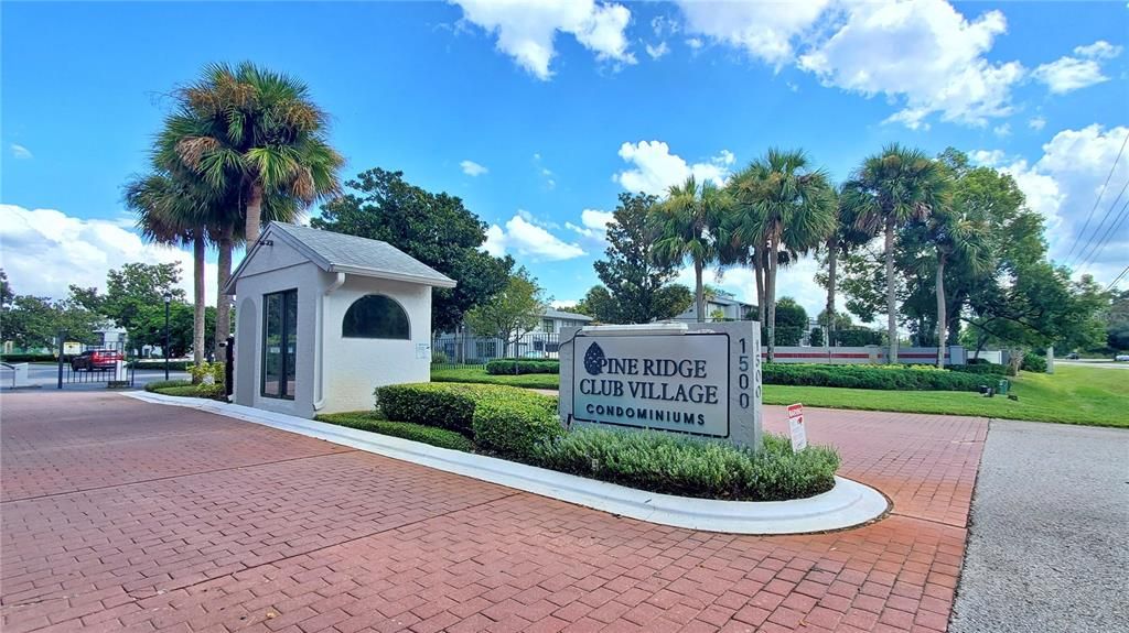 For Sale: $189,900 (2 beds, 2 baths, 975 Square Feet)