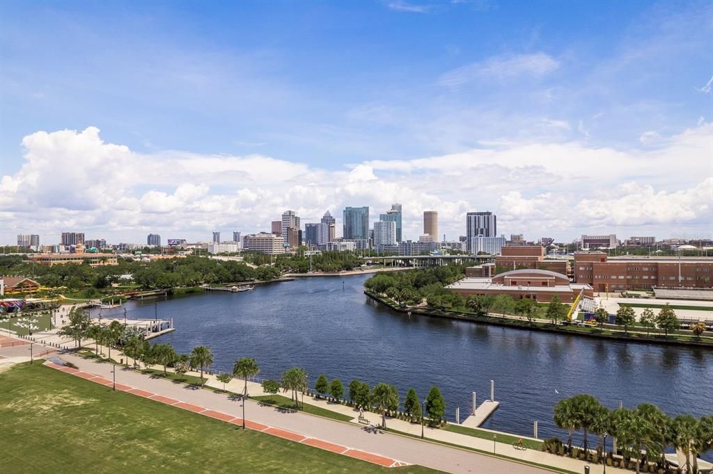 For Sale: $1,500,000 (0.34 acres)