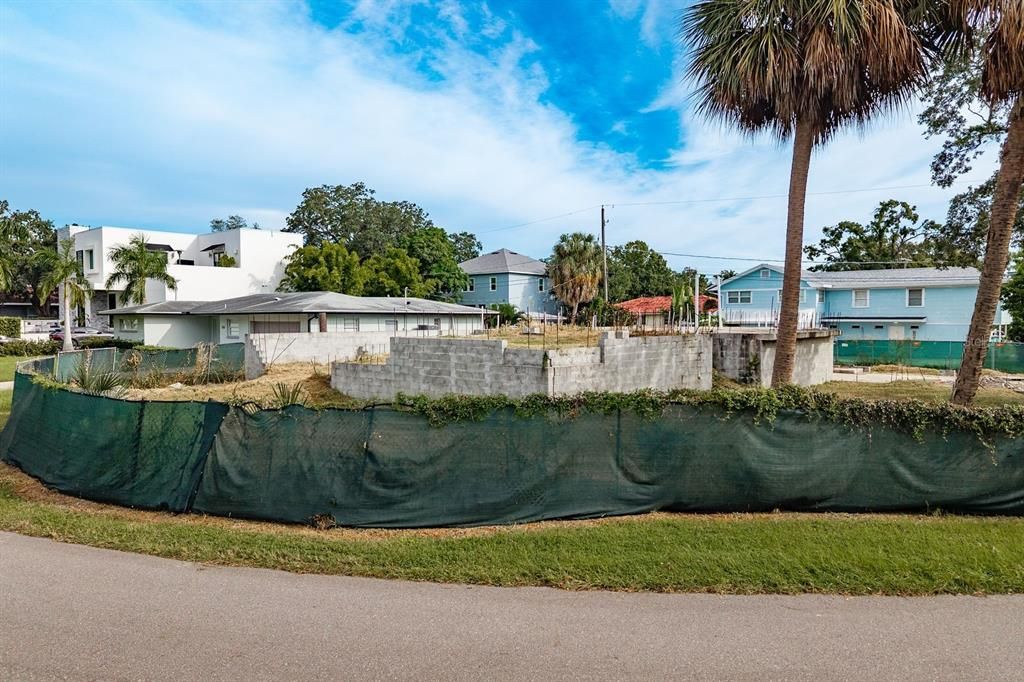 For Sale: $1,500,000 (0.34 acres)