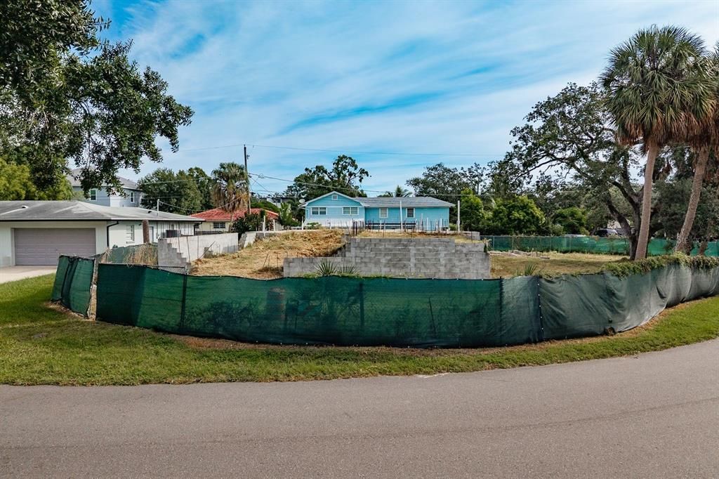 For Sale: $1,500,000 (0.34 acres)