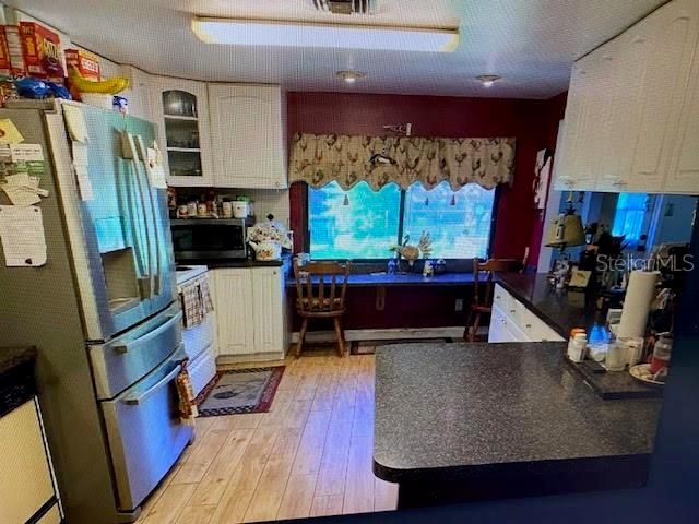 For Sale: $395,000 (4 beds, 2 baths, 1650 Square Feet)