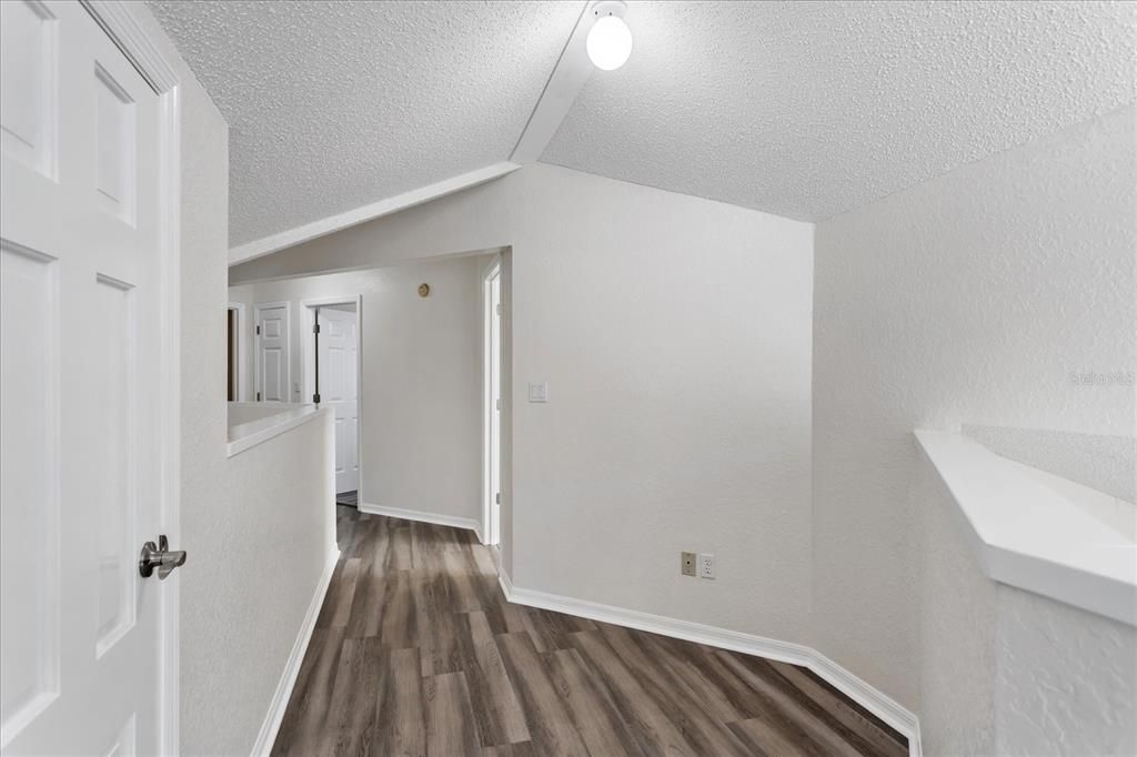 For Sale: $410,000 (3 beds, 2 baths, 1918 Square Feet)