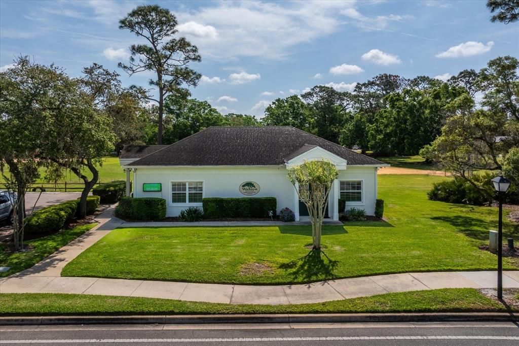 For Sale: $410,000 (3 beds, 2 baths, 1918 Square Feet)