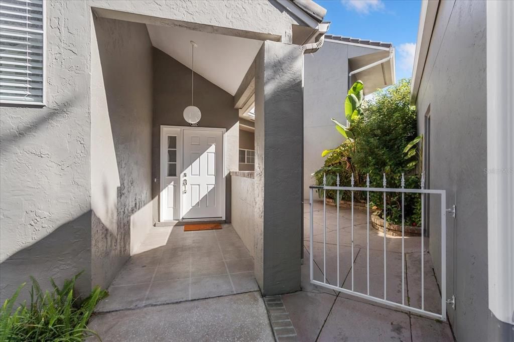 For Sale: $410,000 (3 beds, 2 baths, 1918 Square Feet)