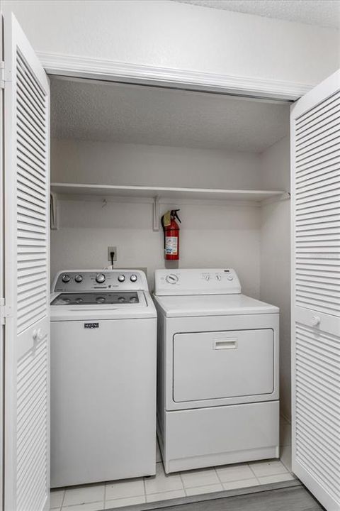 For Sale: $410,000 (3 beds, 2 baths, 1918 Square Feet)