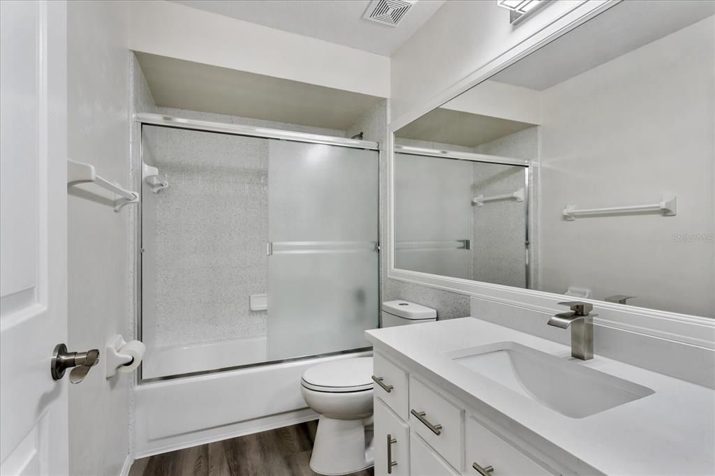 For Sale: $410,000 (3 beds, 2 baths, 1918 Square Feet)