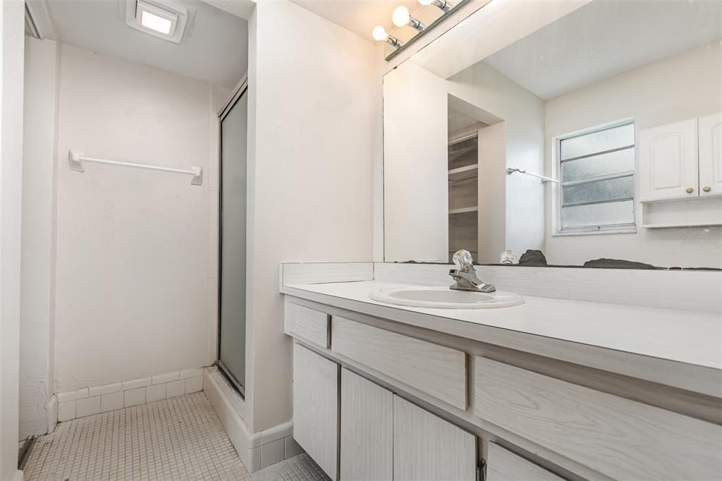 Active With Contract: $285,000 (3 beds, 2 baths, 1556 Square Feet)