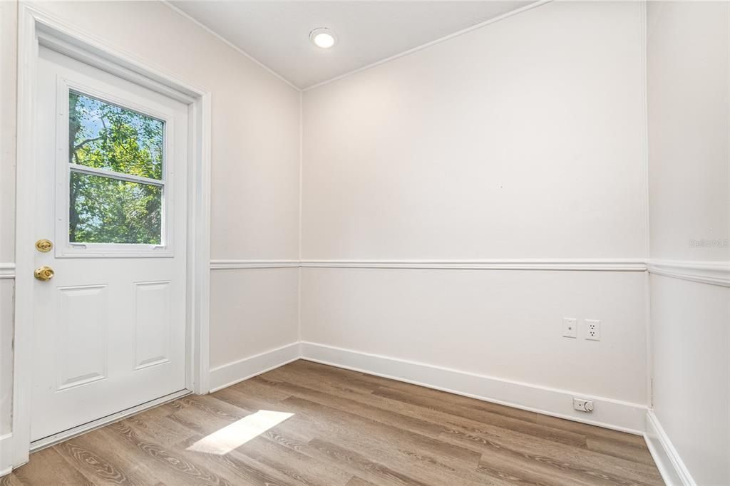 Active With Contract: $285,000 (3 beds, 2 baths, 1556 Square Feet)