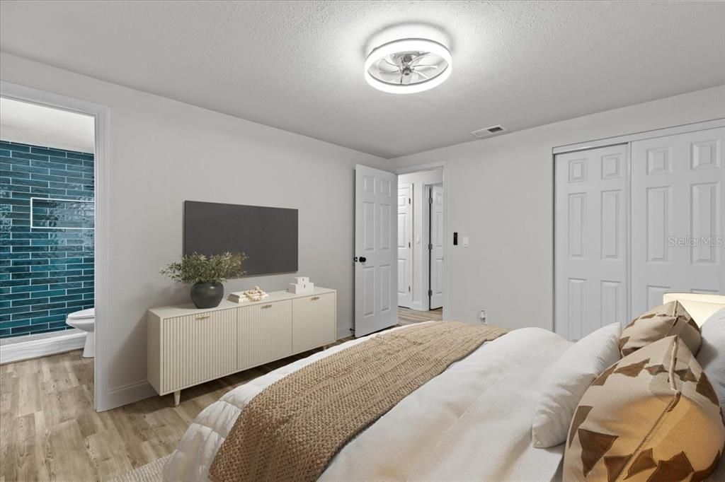 Active With Contract: $3,200 (4 beds, 3 baths, 1333 Square Feet)