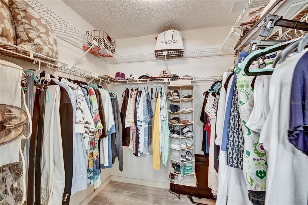 For Sale: $289,000 (2 beds, 2 baths, 1178 Square Feet)