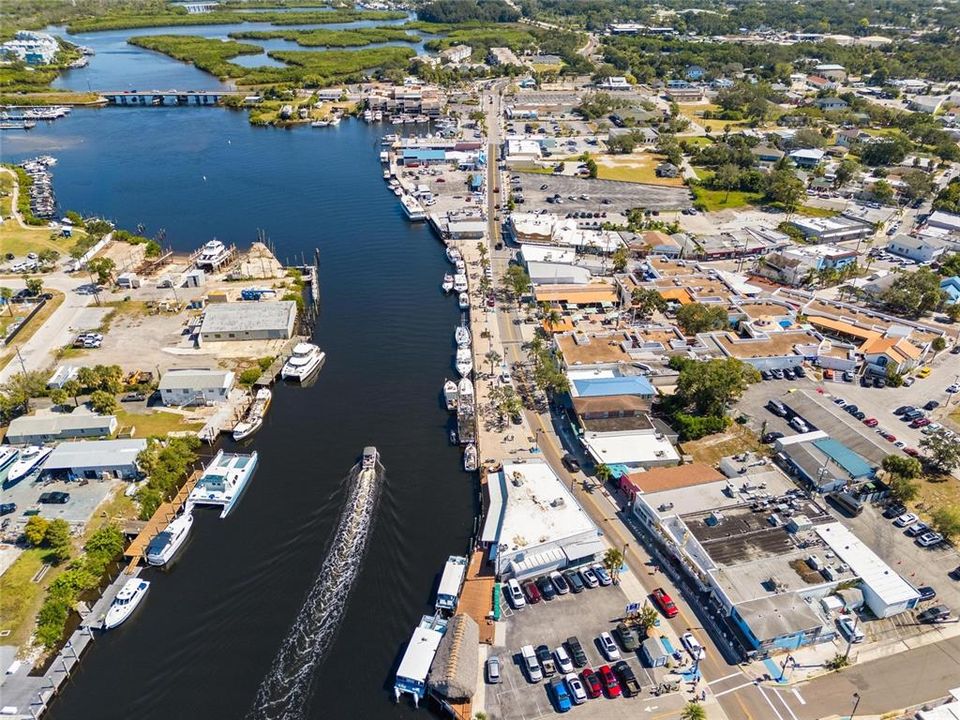 待售: $825,000 (3 贝兹, 2 浴室, 1568 平方英尺)