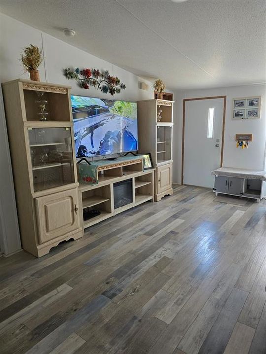 Activo con contrato: $178,800 (3 camas, 2 baños, 1344 Pies cuadrados)