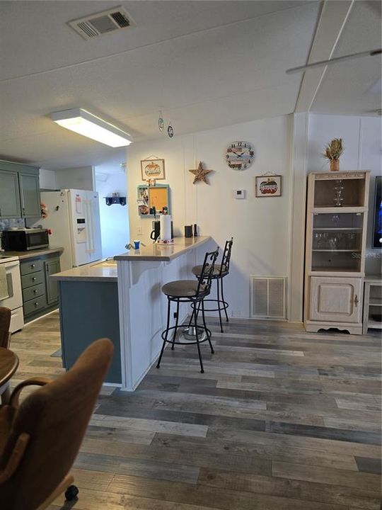 Activo con contrato: $178,800 (3 camas, 2 baños, 1344 Pies cuadrados)