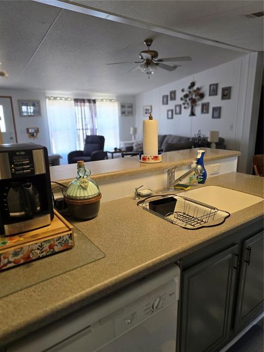 Activo con contrato: $178,800 (3 camas, 2 baños, 1344 Pies cuadrados)