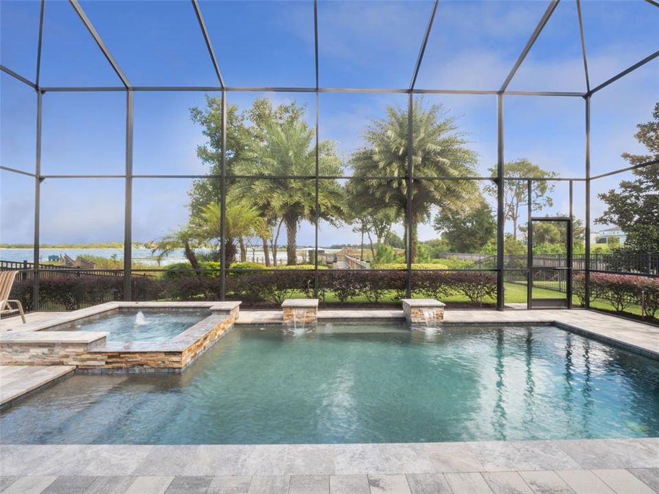 Activo con contrato: $1,045,000 (4 camas, 2 baños, 2817 Pies cuadrados)