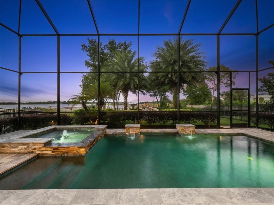 Activo con contrato: $1,045,000 (4 camas, 2 baños, 2817 Pies cuadrados)