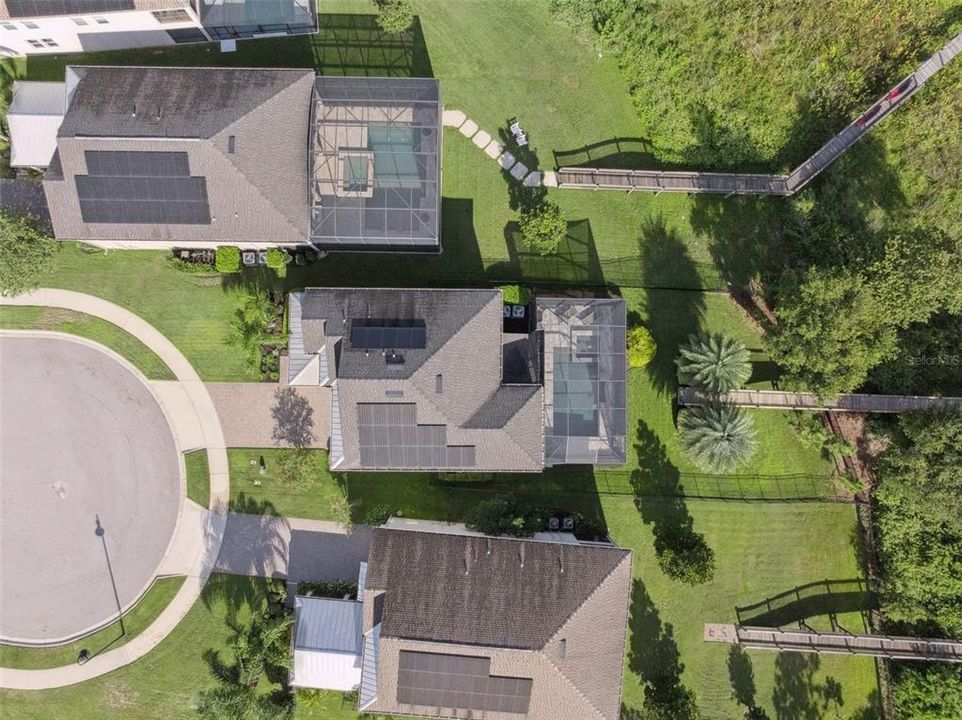 Activo con contrato: $1,045,000 (4 camas, 2 baños, 2817 Pies cuadrados)