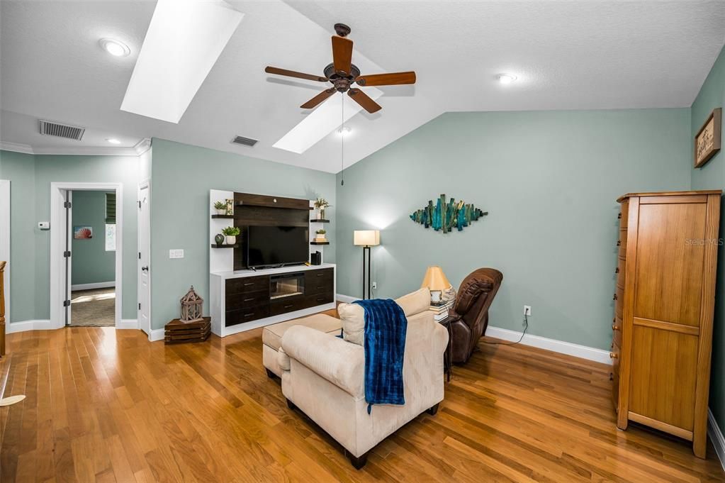 For Sale: $465,000 (3 beds, 2 baths, 2223 Square Feet)