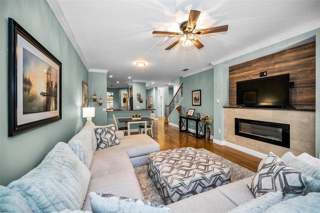 For Sale: $465,000 (3 beds, 2 baths, 2223 Square Feet)